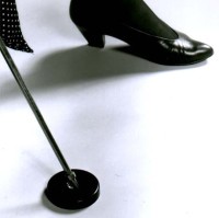 dycem black hole non slip cello mat podkladka pod nozke stoper do wiolonczeli 3.jpg